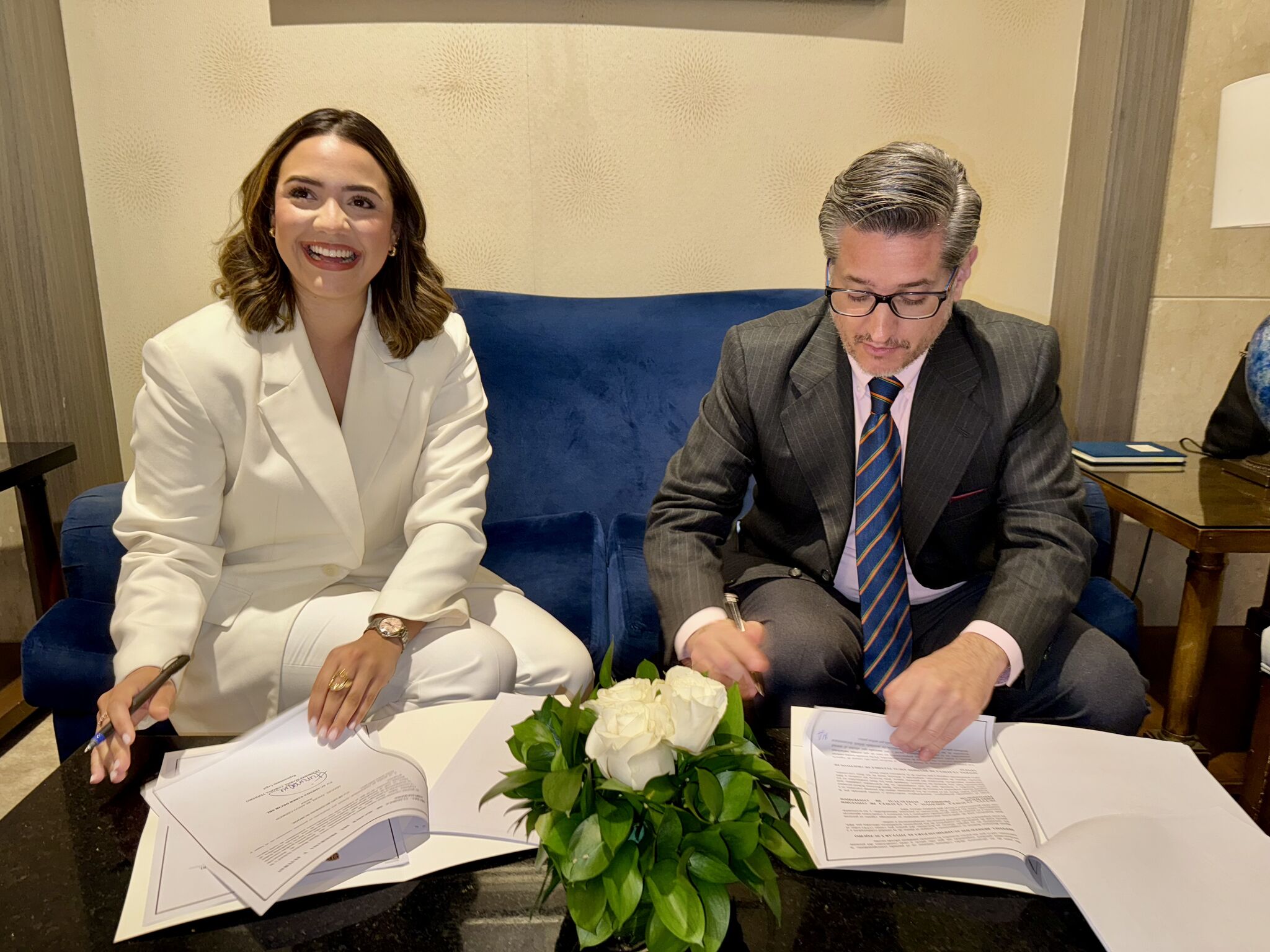 Spain Business School firma convenio internacional con la academia Saber Decir