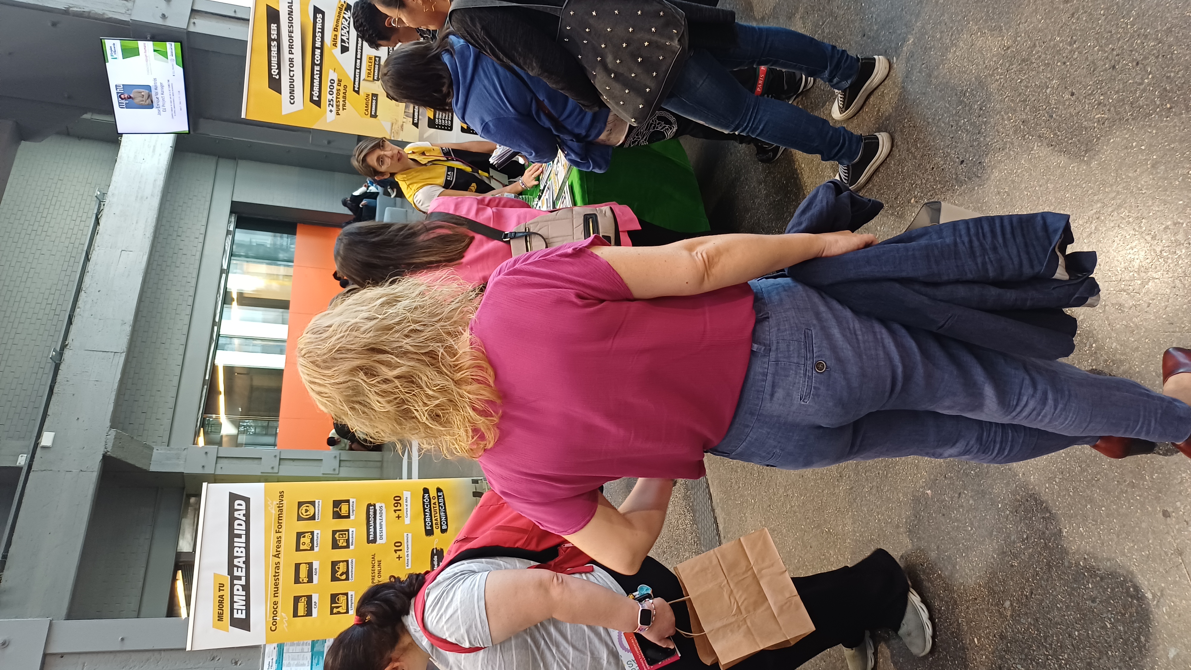 Spain Business School acerca a sus alumnos al mercado laboral en la feria presencial de Villaverde